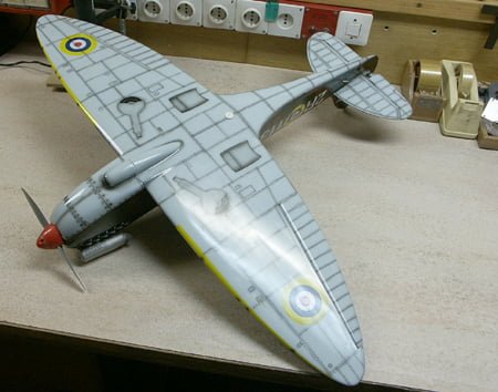 Spodnja stran Spitfira